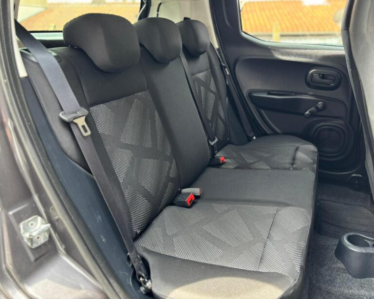 WhatsApp Image 2025-11-28 at 09.35.45 (1)