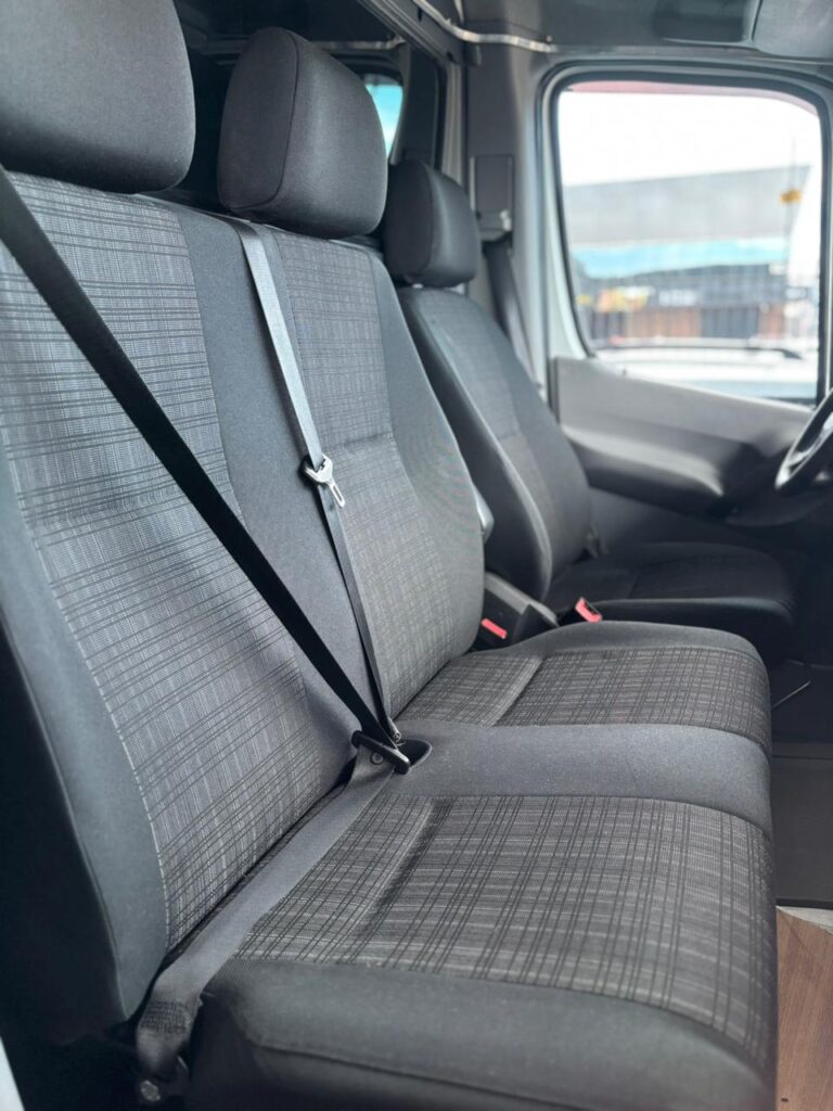 WhatsApp Image 2025-12-06 at 10.50.25 (3)